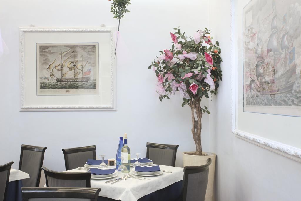 Nautilus Hotel Riccione Bagian luar foto