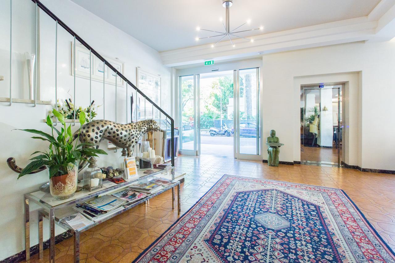 Nautilus Hotel Riccione Bagian luar foto